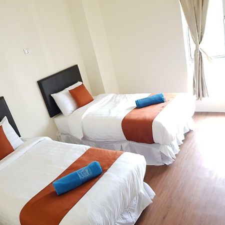 Hotel Double Stars קמרון היילנדס מראה חיצוני תמונה