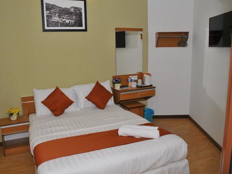 Hotel Double Stars קמרון היילנדס מראה חיצוני תמונה