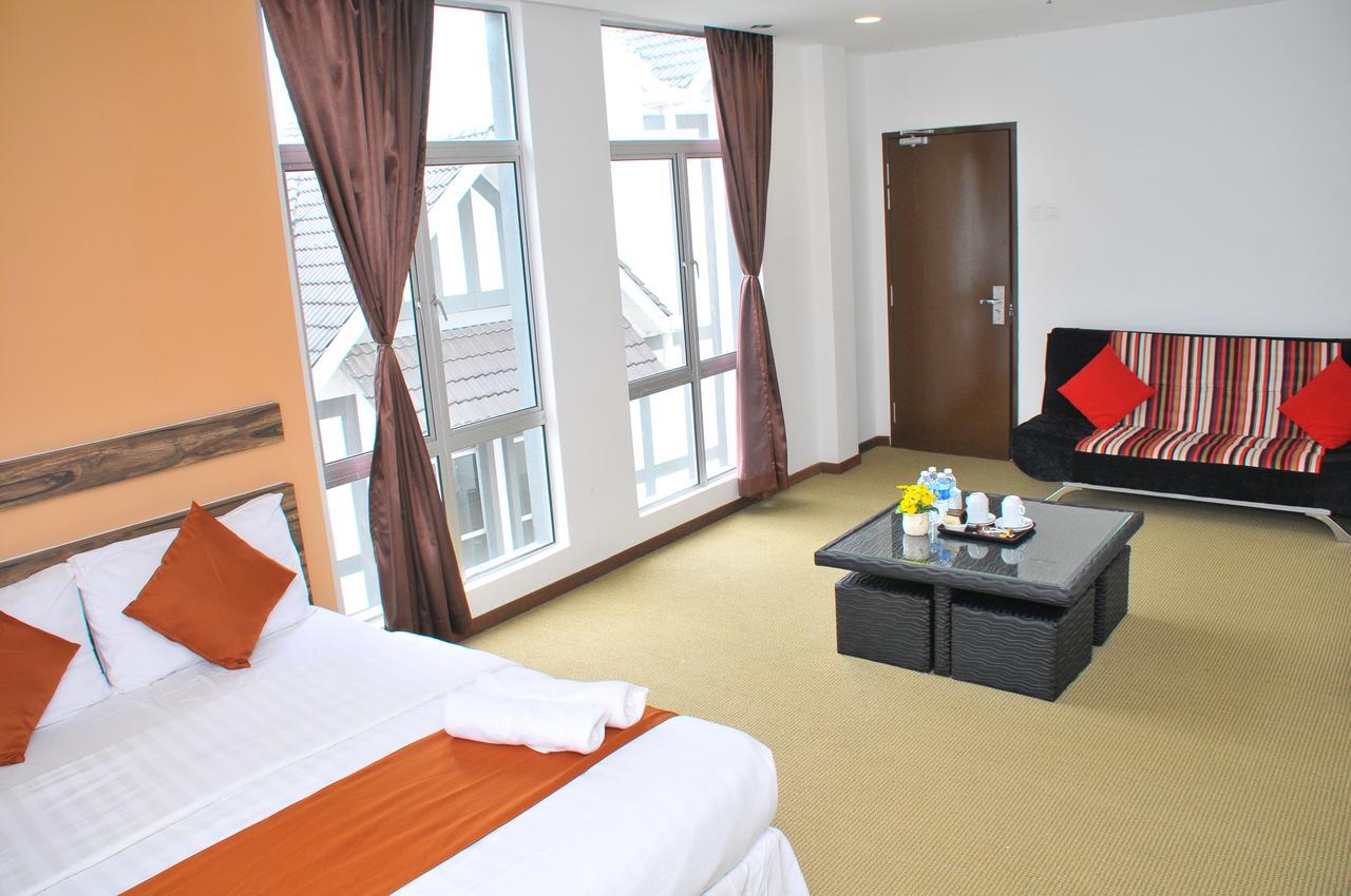 Hotel Double Stars קמרון היילנדס מראה חיצוני תמונה